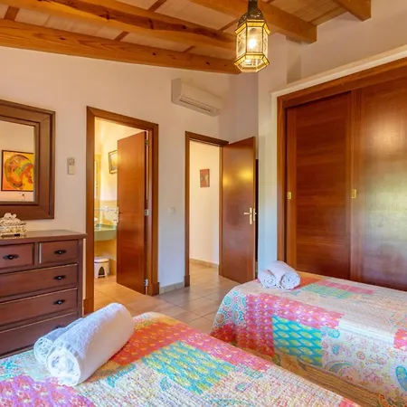 Villa Es Fasser By Vintage Travel